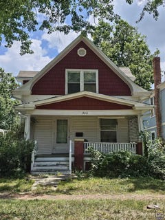 /international/us/322-sw-clay-st-topeka-ks-110101001610/