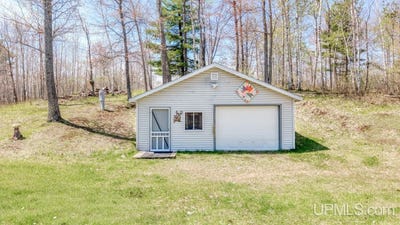 /international/us/3625-n-frog-lake-road-florence-t-wi-wi-110108218323/