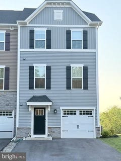 /international/us/153-glory-maple-lane-downingtown-pa-110108280400/