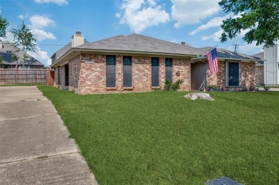 /international/us/6913-sierra-drive-north-richland-hills-tx-110108225073/