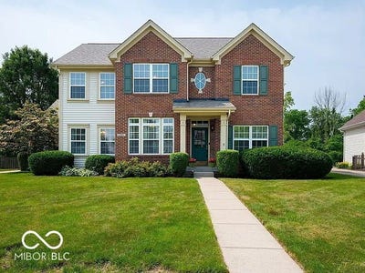 /international/us/17877-kinder-oak-drive-noblesville-in-110108359539/