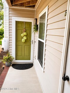 /international/us/409-commerce-avenue-morehead-city-nc-110109156346/