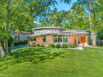 /international/us/472-lincoln-avenue-lake-bluff-il-110108986445/