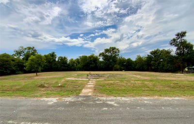 /international/us/1018-w-angeline-street-groesbeck-tx-110101608653/