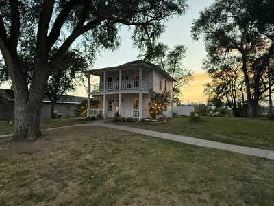 /international/us/206-washington-street-stuart-ne-110120062892/