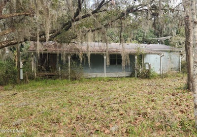 /international/us/384-crescent-lake-shore-drive-crescent-city-fl-110104997378/