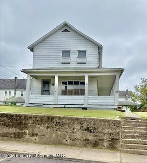 /international/us/68-coal-street-plymouth-pa-110110357388/