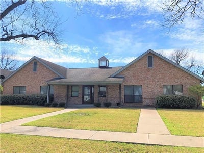 /international/us/503-n-washington-street-kaufman-tx-110106622080/