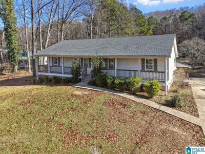 /international/us/7681-happy-hollow-road-trussville-al-110104609424/