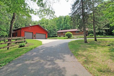 /international/us/7463-loy-road-arena-wi-110100394364/