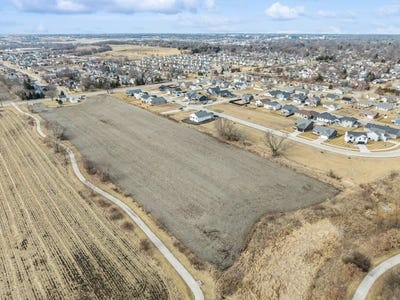 /international/us/3010-sycamore-st-iowacity-ia-110097365495/?lang=zh-tw