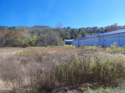 /international/us/1489-s-shady-street-mountain-city-tn-110120737465/