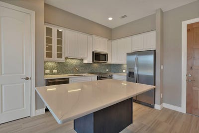 /international/us/106-bella-toscana-ave-lakeway-tx-110106252584/