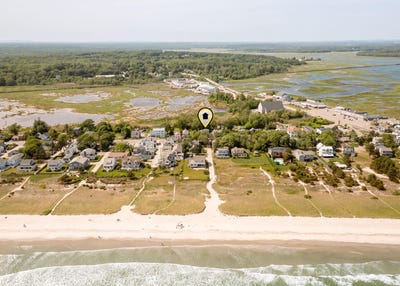 /international/us/23-e-grand-avenue-scarborough-me-110100379554/
