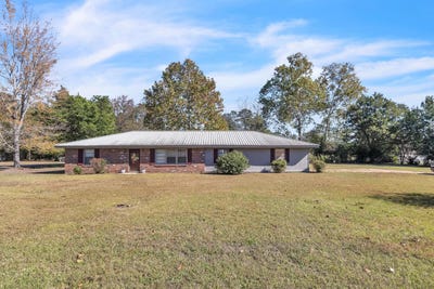 /international/us/186-pine-st-carrollton-al-110103374464/