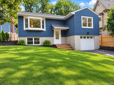 /international/us/82-ocean-avenue-northport-ny-110110102604/