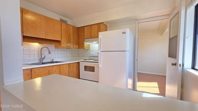 /international/us/1348-s-avenida-polar-tucson-az-110110380264/