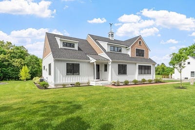 /international/us/124-main-st-westford-ma-110108334461/