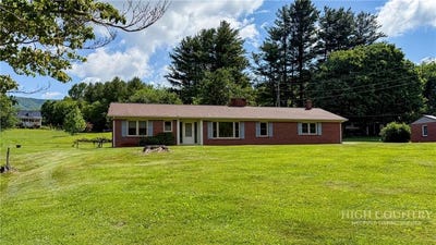/international/us/256-wickzola-lane-west-jefferson-nc-110108754070/