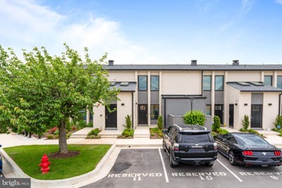 /international/us/19520-village-walk-drive-montgomery-village-md-110091610916/
