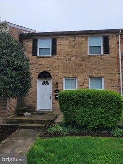 /international/us/1829-addison-rd-s-district-heights-md-110106976759/
