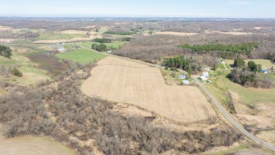 /international/us/county-road-s-blair-wi-110107548166/