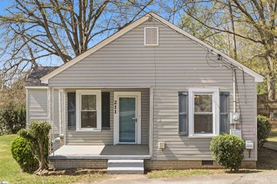 /international/us/211-lowndes-hill-road-greenville-sc-110107015208/