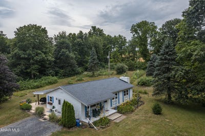 /international/us/104-sweet-gum-lane-williamsburg-pa-110100941064/