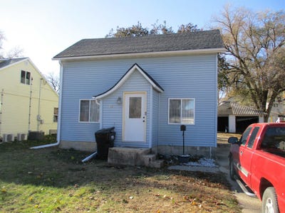 /international/us/125-s-7th-street-cherokee-ia-110103437413/