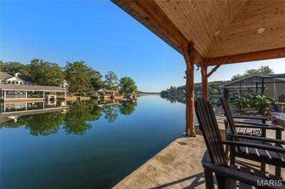 /international/us/9882-w-vista-drive-hillsboro-mo-110100883228/
