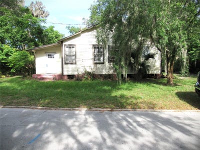 /international/us/14-s-lake-street-crescent-city-fl-110108682839/