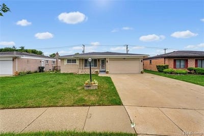/international/us/35185-marina-drive-sterling-heights-mi-110110239281/