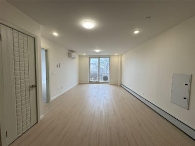 /international/us/138-12-northern-boulevard-flushing-ny-110098422493/