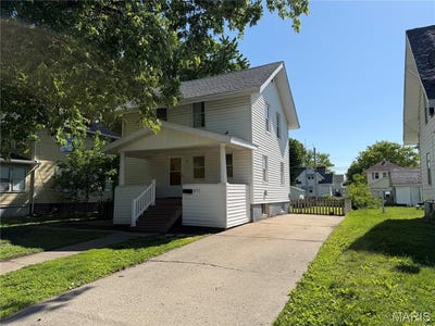 /international/us/1007-sumner-street-carlinville-il-110107841349/