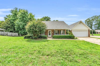 /international/us/109-crossgate-street-starkville-ms-110108583113/