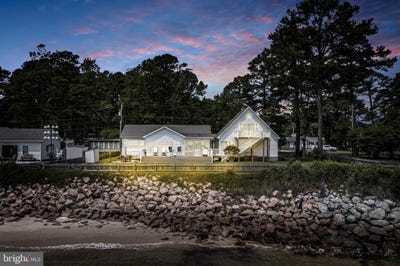 /international/us/13-leming-avenue-reedville-va-110099952617/