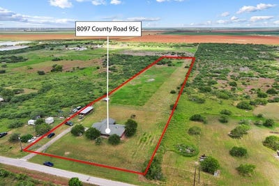 /international/us/8097-county-road-4339-taft-tx-110100922602/