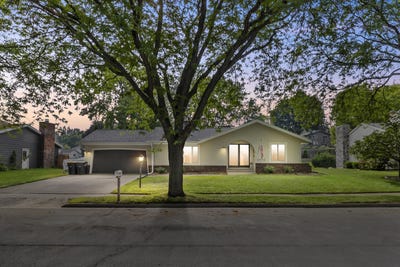 /international/us/2816-sussex-ln-waukesha-wi-110101167021/?lang=en