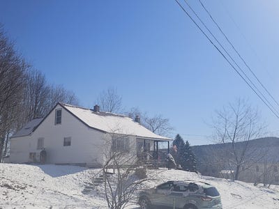 /international/us/32-front-street-sumner-me-110107401180/
