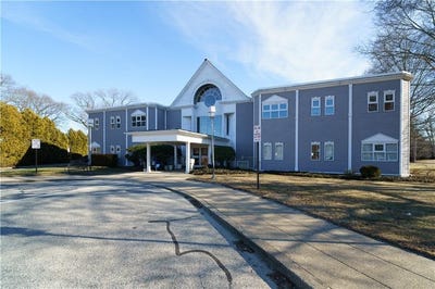 /international/us/215-toll-gate-road-warwick-ri-110101093624/?lang=zh-tw