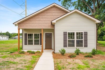 /international/us/414-s-center-street-princeton-nc-110100307423/
