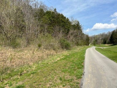/international/us/5-deer-valley-road-burkesville-ky-110083653002/