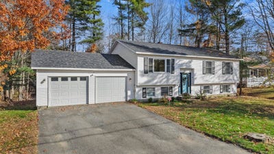/international/us/15-emerald-drive-milford-me-110103322653/