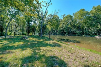 /international/us/404-south-scruggs-frankfort-ky-110101344779/
