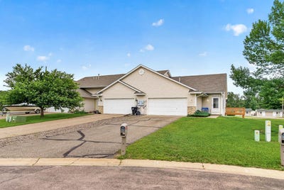 /international/us/1608-15th-avenue-n-princeton-mn-110109348483/