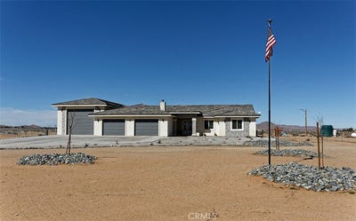 /international/us/23280-ramona-avenue-apple-valley-ca-110107869184/