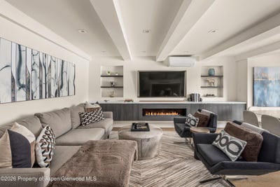 /international/us/1039-e-cooper-avenue-aspen-co-110105698846/
