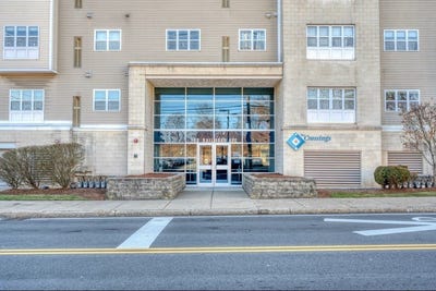 /international/us/140-railroad-ave-norwood-ma-110108166683/