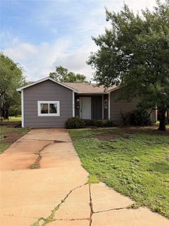 /international/us/919-lee-ora-street-altus-ok-110108352155/