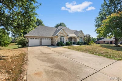 /international/us/406-hidden-meadows-drive-jackson-mo-110102323121/